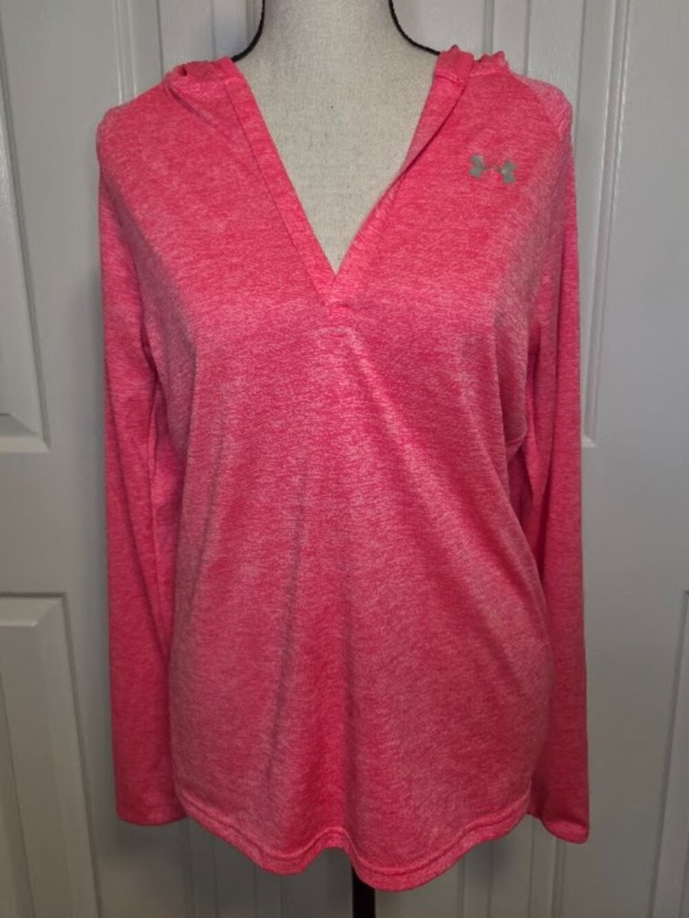 Under Armour Pink Heather Lightweight V-Neck Hoodie Women’s Medium